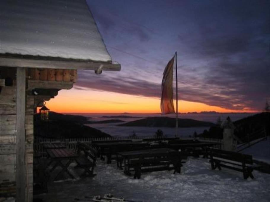Zirbenhuette Am Falkert Auf Der Heidi-alm * Hinterkoflach