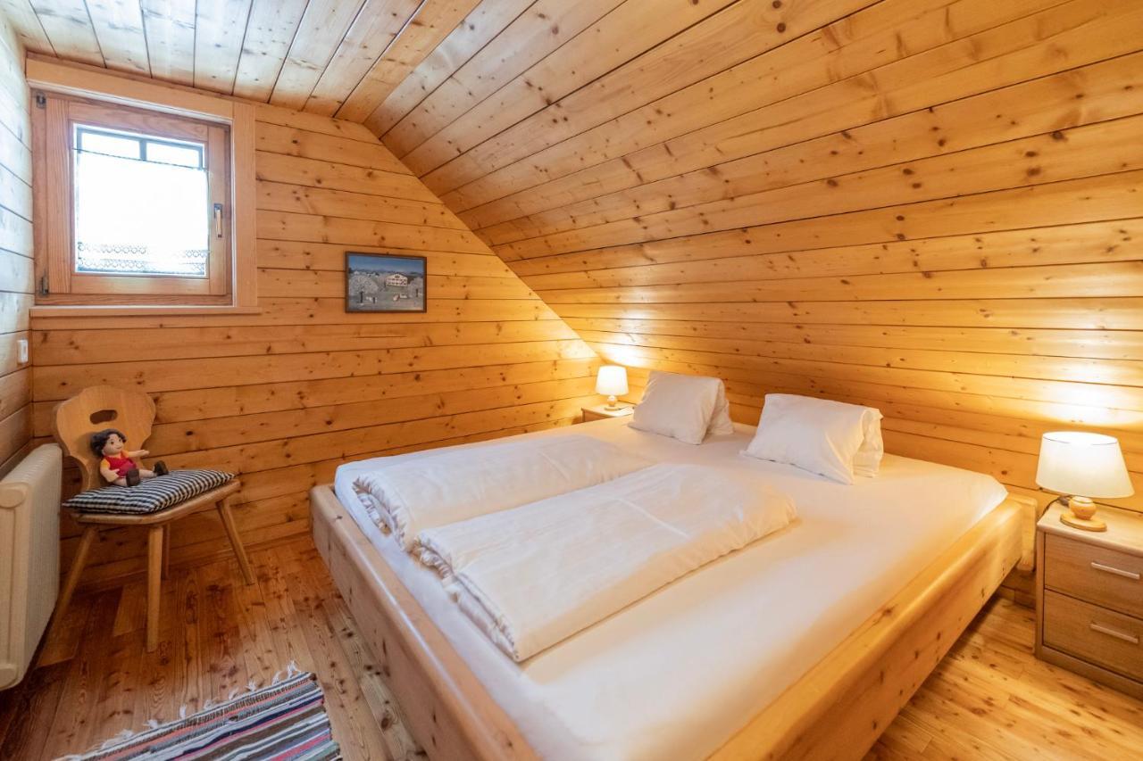 Apartment Zirbenhuette Am Falkert Auf Der Heidi-alm Hinterkoflach