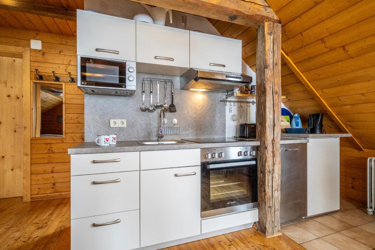 Zirbenhuette Am Falkert Auf Der Heidi-alm Apartment *